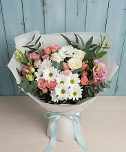 Букет цветов из:  Розы, Лизиантусы и Хризантемы #REPLACE_PRED# Покровский городок