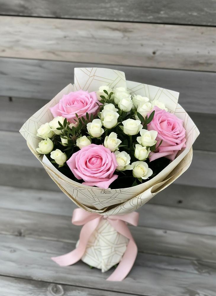 Букет цветов из: Розы в Покровский городок