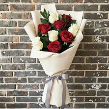 Букет цветов из:  Розы в Покровский городок