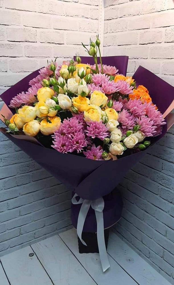 Букет цветов из: Хризантемы и Розы в Покровский городок