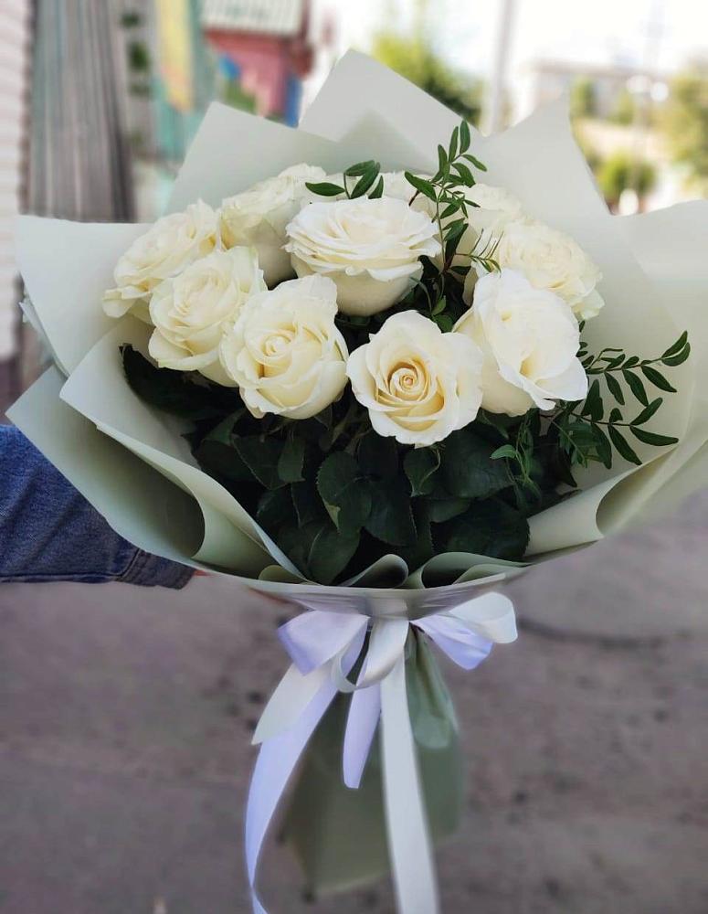 Букет Белые розы Проуд в Покровский городок