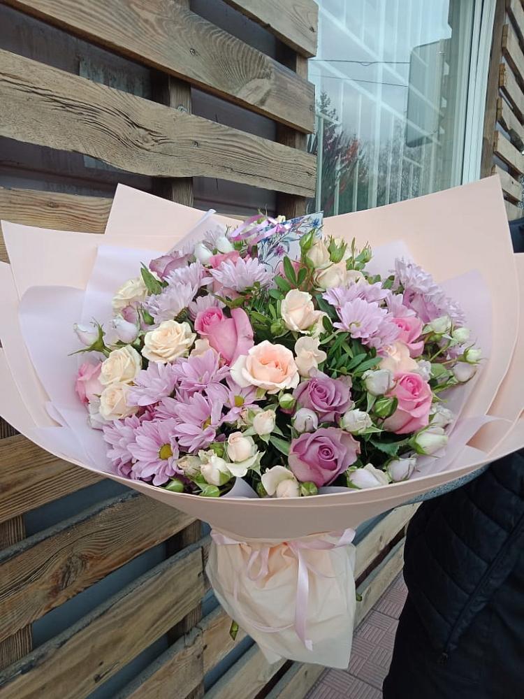 Букет цветов из: Розы и Хризантемы в Покровский городок