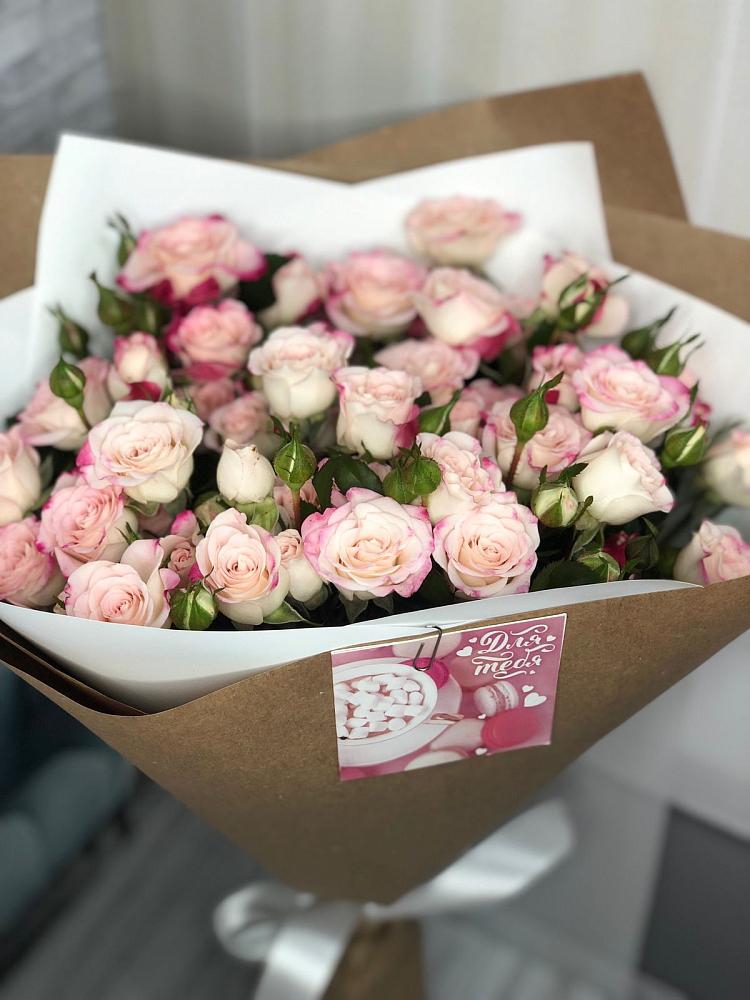 Букет цветов из: Розы в Покровский городок