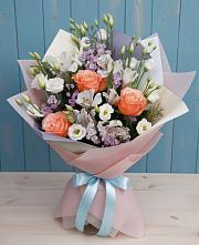 Букет цветов из:  Лизиантусы, Розы, Альстромерии и Гипсофила #REPLACE_PRED# Покровский городок