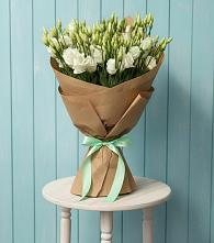 Букет цветов из:  Лизиантусы в Покровский городок