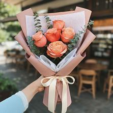 Букет цветов из:  Розы в Покровский городок