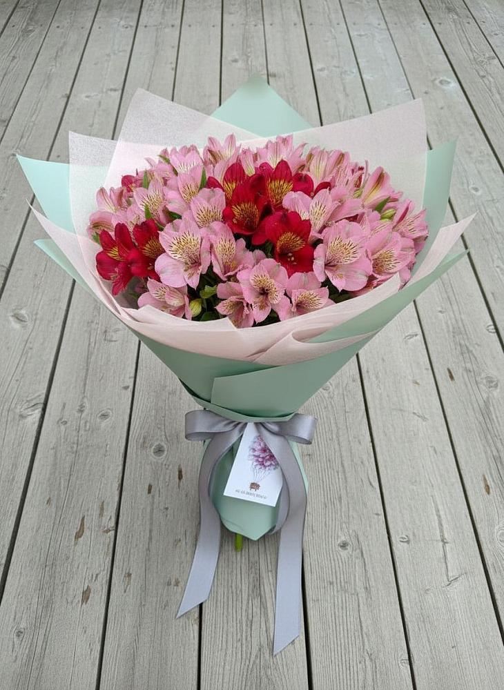 Букет цветов из: Альстромерии в Покровский городок