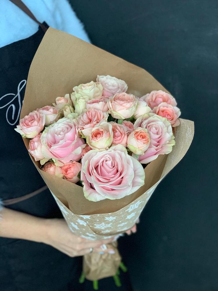 Букет цветов из: Хризантемы и Розы в Покровский городок