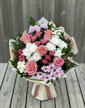 Букет цветов из:  Альстромерии, Гвоздики, Розы и Хризантемы #REPLACE_PRED# Покровский городок