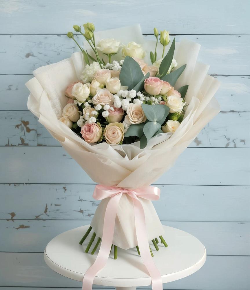 Букет цветов из: Розы и Лизиантусы в Покровский городок