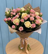 Букет цветов из:  Розы в Покровский городок