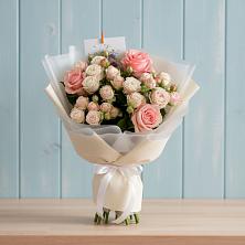 Букет цветов из:  Розы в Покровский городок